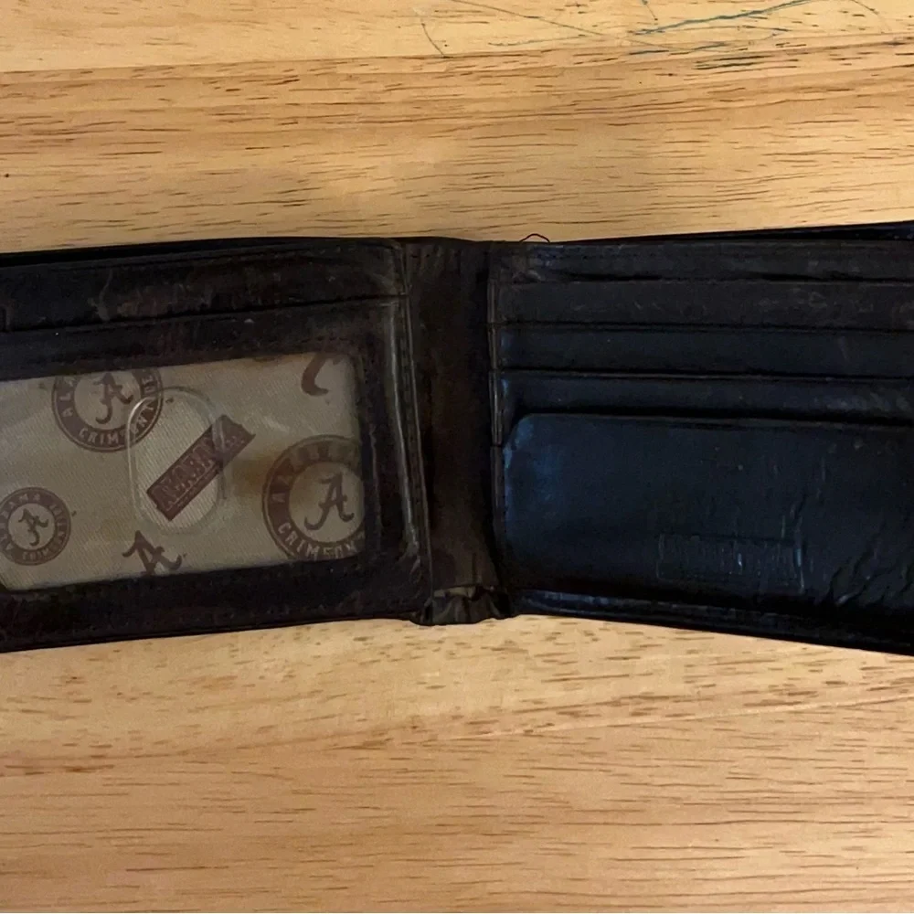 Fossil Alabama Crimson Tide wallet. Dark Leather with  Brass Accent